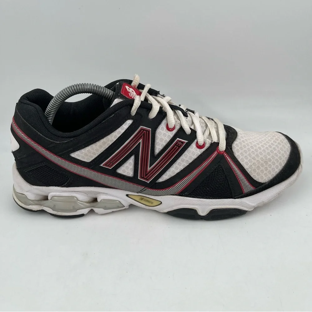 New Balance Men’s 758 Athletic Black White Red Low Top Lace-Up Shoes - Size 9.5